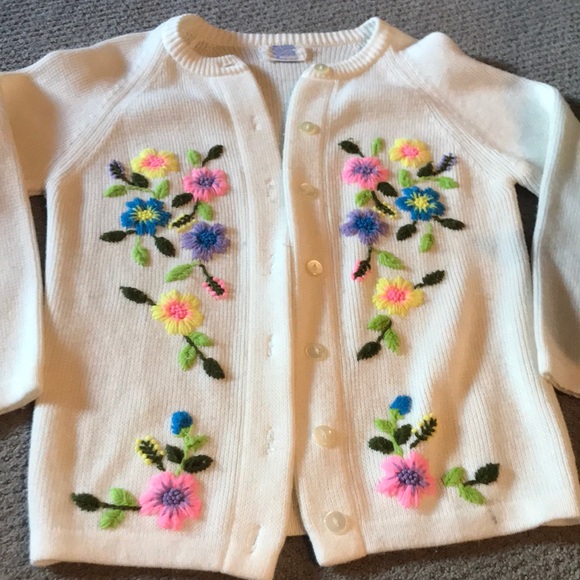 Vintage flower sweater Clearance